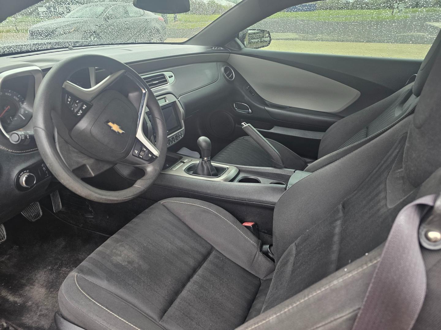 2013 BLACK Chevrolet Camaro LS Coupe (2G1FE1E31D9) with an 3.6L V6 DOHC 24V FFV engine, 6-Speed Manual transmission, located at 533 S Seven Points BLVD, Seven Points, TX, 75143, (430) 255-4030, 32.313999, -96.209351 - Photo#4